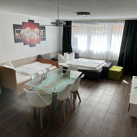 Apartment Stabel 8,1 Km Von Europa Park Kippenheim Buitenkant foto