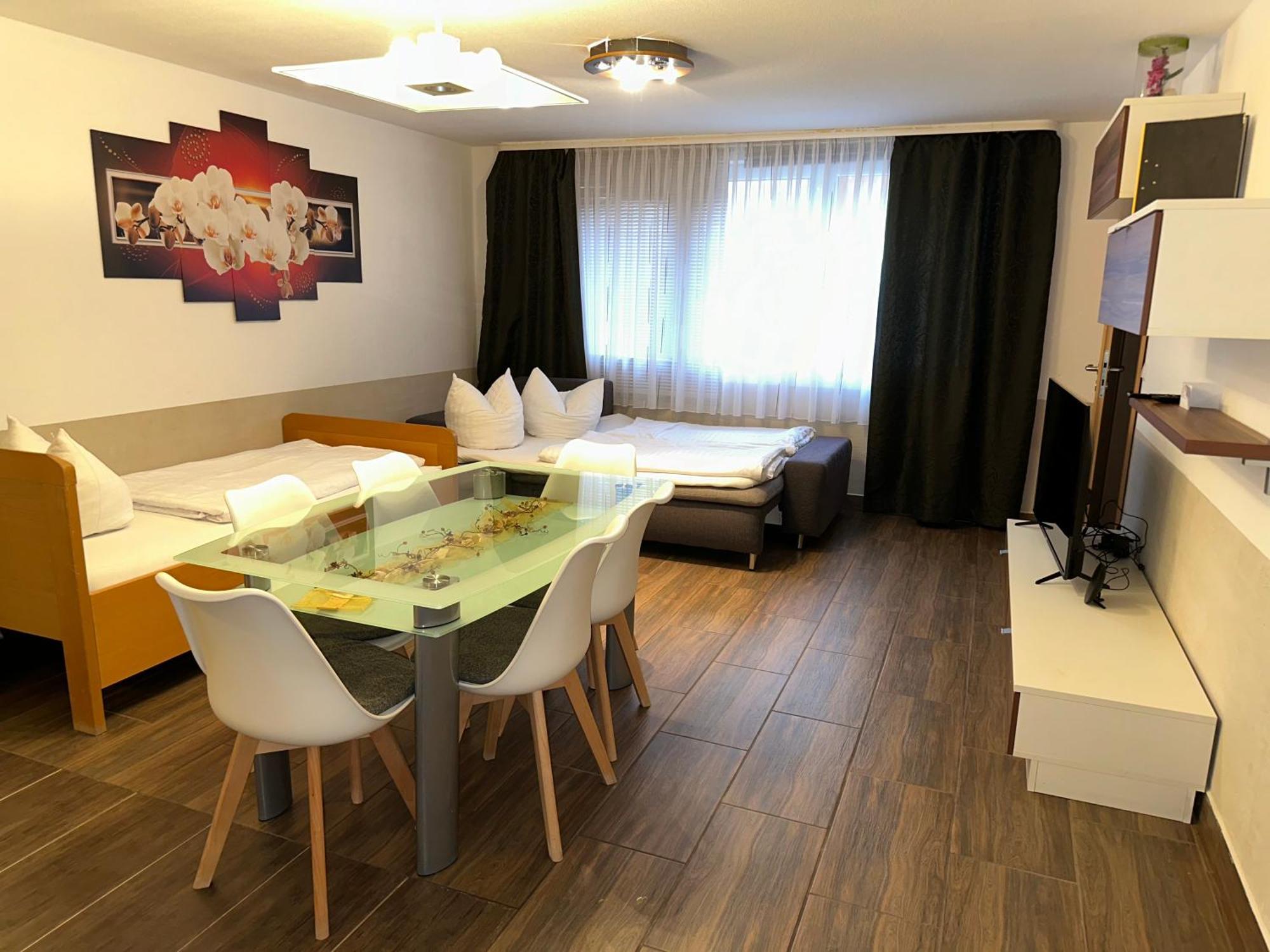 Apartment Stabel 8,1 Km Von Europa Park Kippenheim Buitenkant foto